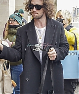 02.jpg